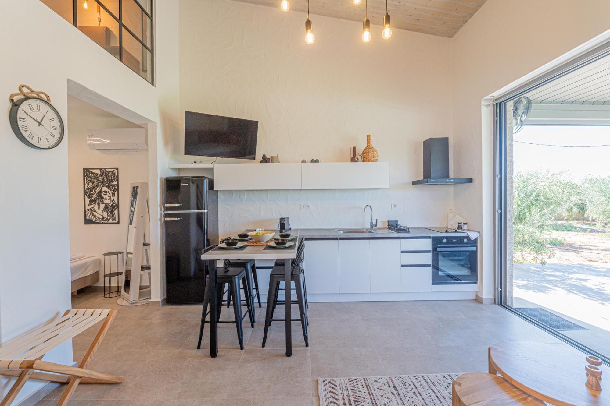 Irissa Suites Paralia Irion Eksteriør billede