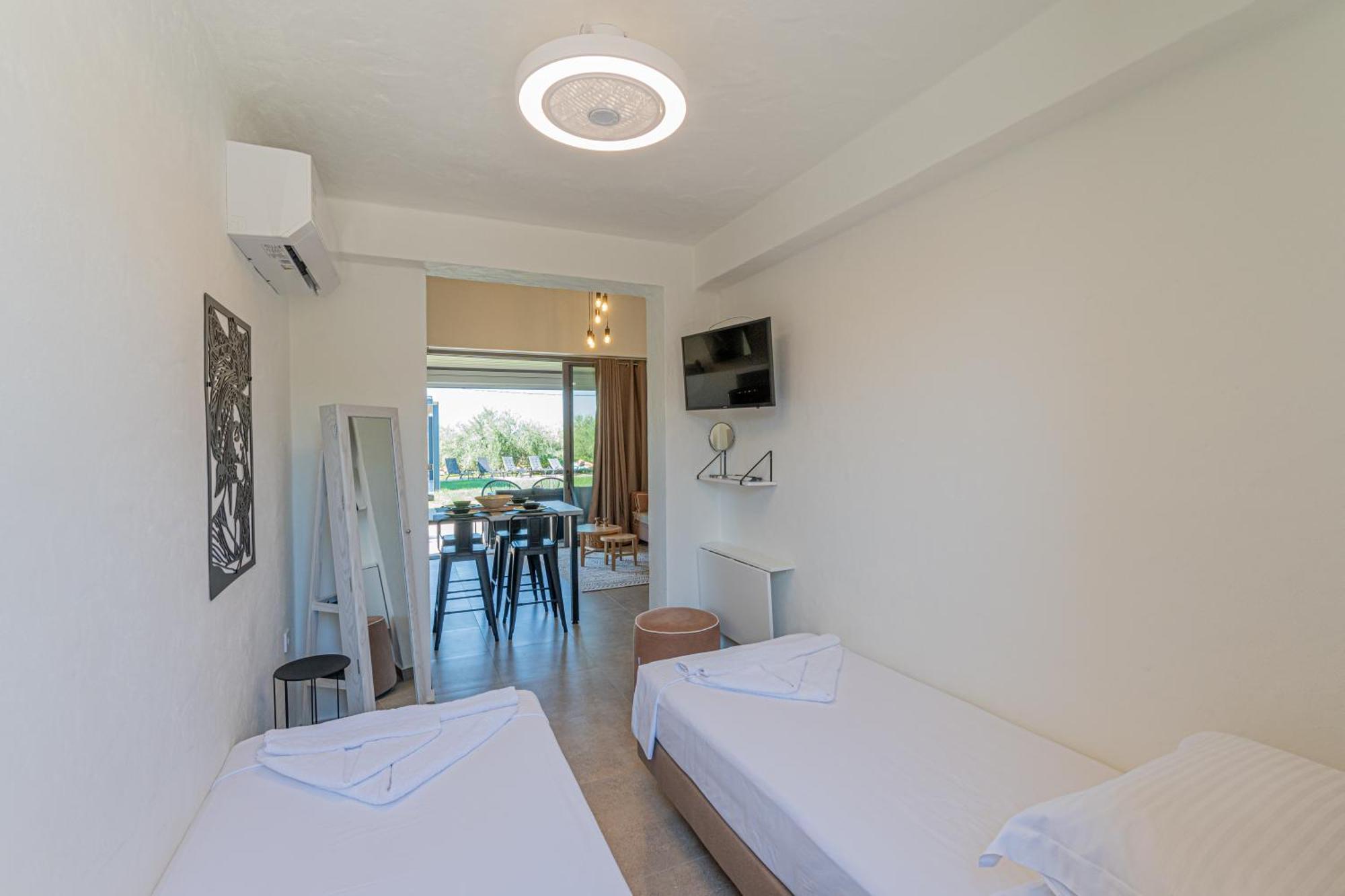 Irissa Suites Paralia Irion Værelse billede