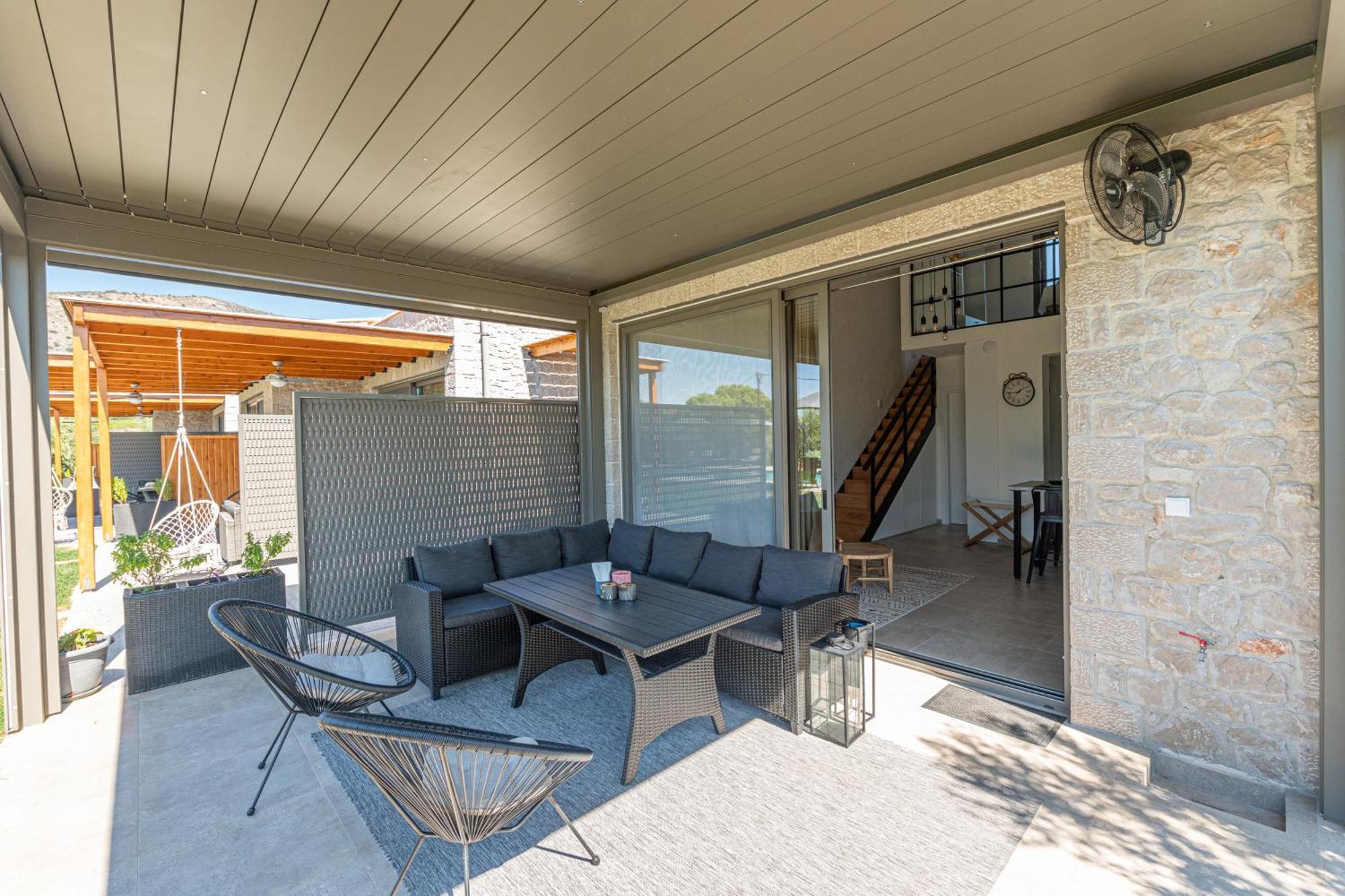 Irissa Suites Paralia Irion Værelse billede