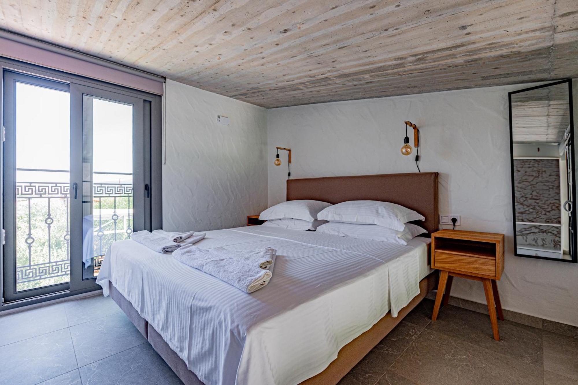 Irissa Suites Paralia Irion Eksteriør billede