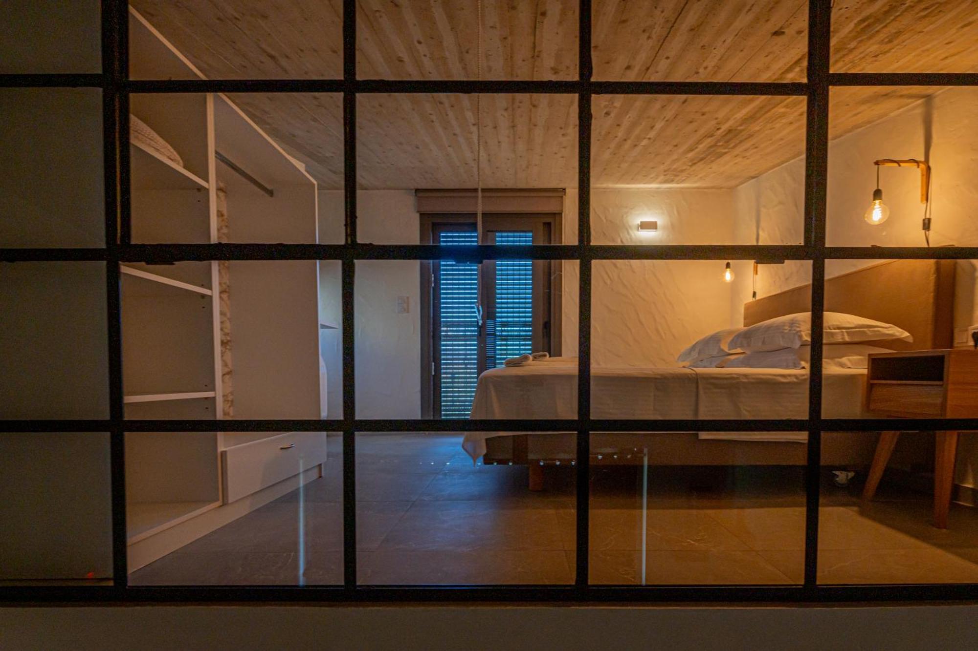 Irissa Suites Paralia Irion Værelse billede