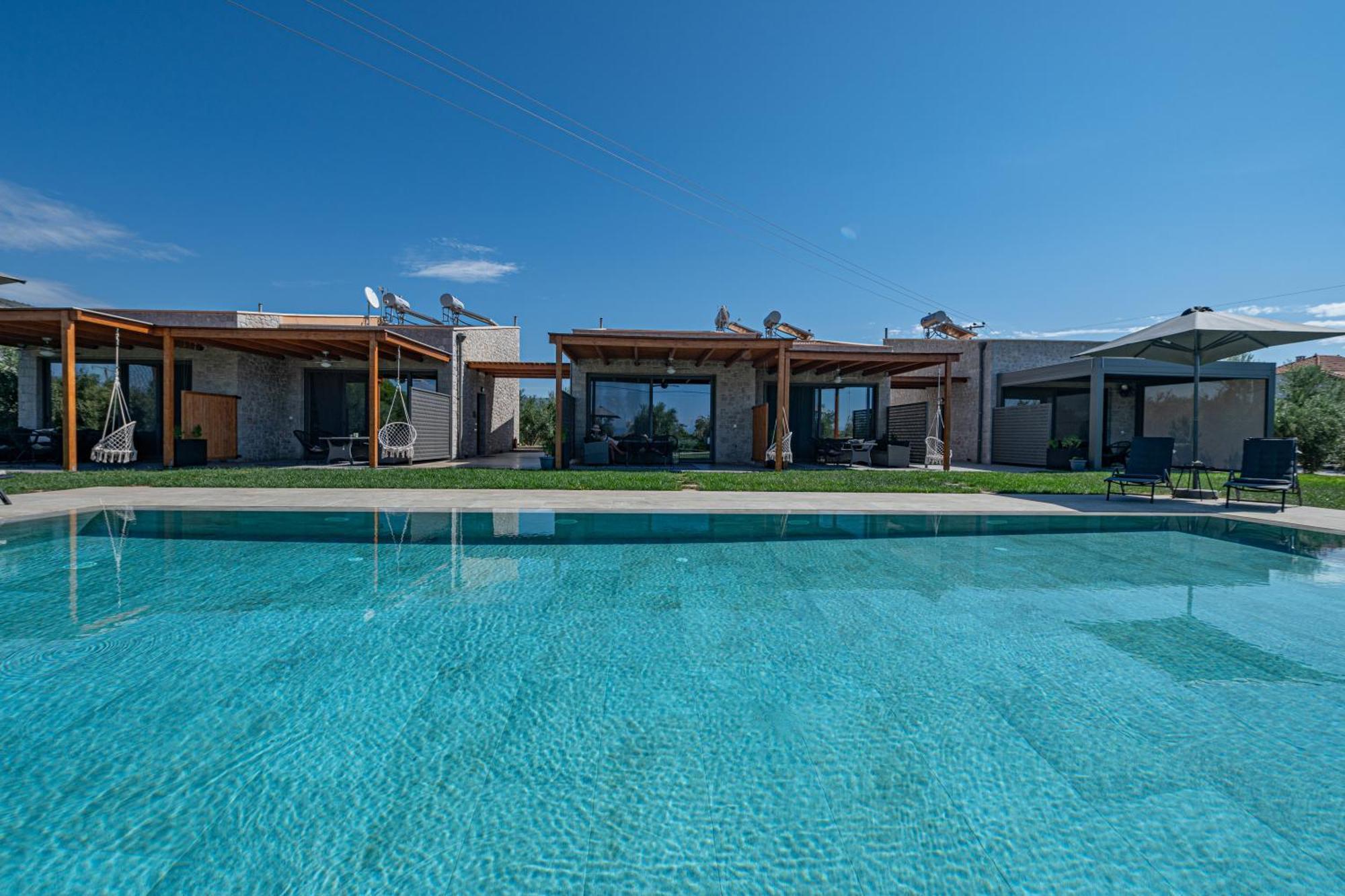 Irissa Suites Paralia Irion Eksteriør billede