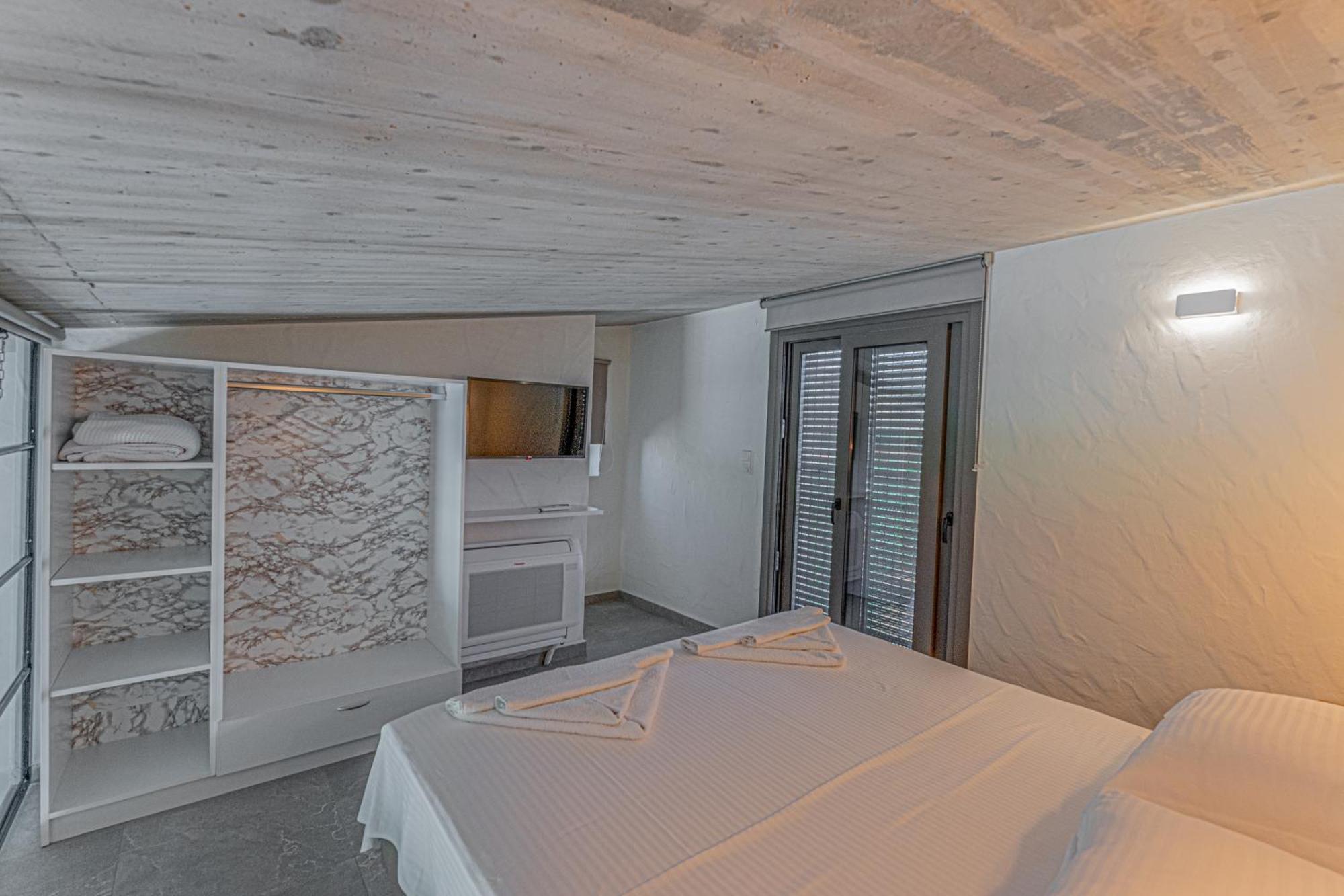 Irissa Suites Paralia Irion Værelse billede